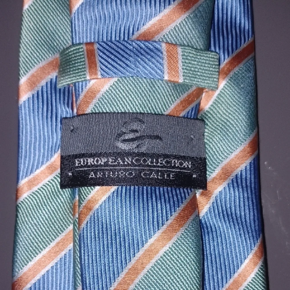 Arturo Calle European Collection Silk Striped Tie
